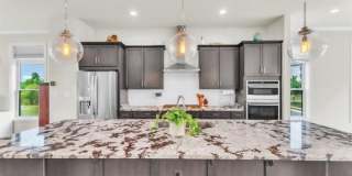 23575 HOPEWELL MANOR Terrace Gallery 5