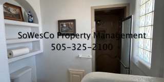 FULLY FURNISHED 4 Bedroom 2 Bath with Breathtaking Views Gallery 12
