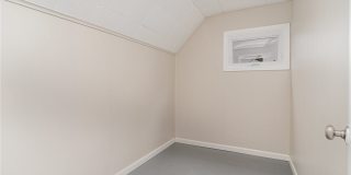 25 Summit Street Gallery 16
