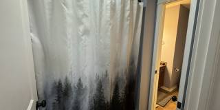 Large 3-Bedroom, 3.5-Bathroom Townhome Gallery 13
