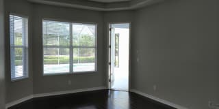 Annual Rental: Luxurious 4 Bedroom 3 bath POOL home in Woodlands of Rivendell! Just Blocks form Pineview School Gallery 12