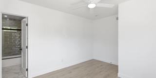 Beautiful modern 3 Bed + 3 Bath House + Pool + Garage Gallery 21