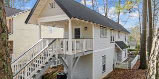 Adorable 3 Bedroom House near NCSU - Available August 1st! Gallery 23