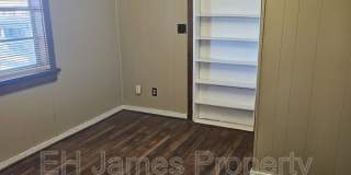 217 North Wilson Avenue - A Gallery 3