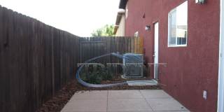 3 bedroom, 2 1/2 bath halfplex/townhouse Gallery 9