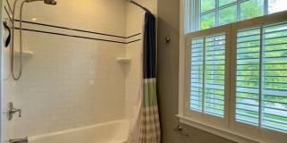 Spacious 4-Bedroom Single Family House in Baltimore Gallery 42
