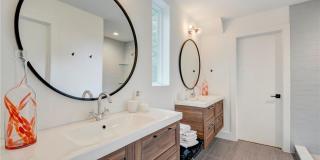 Light and Spacious Modern 3 bedroom Gallery 15