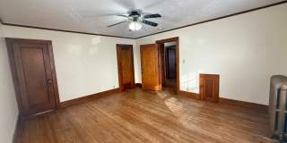 Massive 4 Bedroom, 2 Bath Brick Home Gallery 29