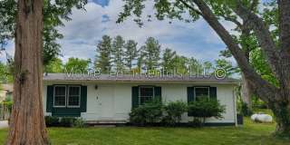 3 Bed / 1 Bath House Gallery 1