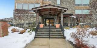 11 River Street unit: 404 Gallery 1