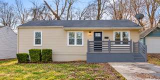 REMODELED 3 bedroom | 1 bathroom | Fenced Backyard Home in a Quiet Neighborhood! We Welcome Pets! Gallery 1