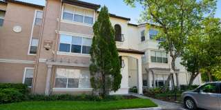 Renovated 2/2 with Pond View Gated Community Near Millenia Gallery 1