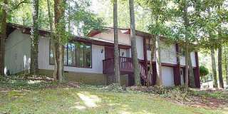 Newly Renovated Stunning House for Rent 4 BR /2.5 BA Hidden Hills Subdivision in Stone Mountain Gallery 1