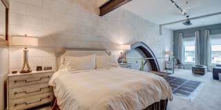 Luxury Furnished River View Condo in the Heart of Downtown Wilmington Gallery 19