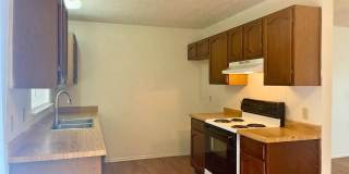 Three Bedroom Two Bath Home Near Northern Hills, Wood, and Madison Gallery 7