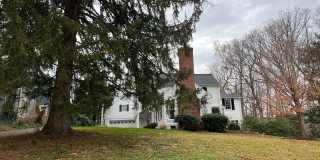 Cool Updated Historic 4/3.5 Farmhouse in Bethesda on Private, 1.5 Acre Lot Gallery 36