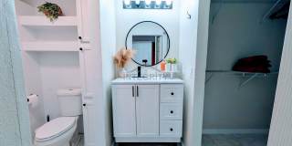 1 Bed/1 Bath, 738 Sqft - 10024 Strafford Oak Ct #815 Tampa, FL 33624 Gallery 14