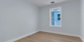 10 Anthony Ave Gallery 16