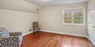 12 WINDERMERE WAY Gallery 32
