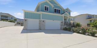 Large luxurious house with view of beautiful Utah Lake! Gallery 52