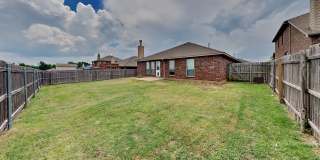 3 Bedroom 2 bathroom with Study in Yukon Schools Gallery 23