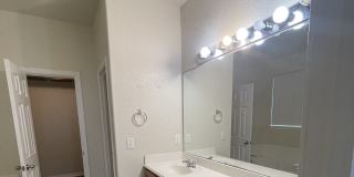 1202 Murray Winn Gallery 20