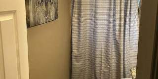 2435 Robert St Gallery 12