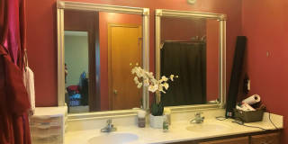 Fenced-in Yard + West Side of Manhattan + Washer & Dryer Included + 2-Car Garage! Available July 3rd! Gallery 8