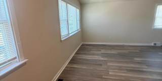1336 E UPSAL Street Gallery 5