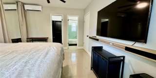 1005 NE 17th Court Gallery 26