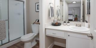 Rivercrest Apartments Gallery 25