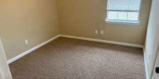RATE DROP ALERT (was $1950/month) and MOVE-IN SPECIAL: 1st FULL MONTH'S RENT FREE!** Gallery 5