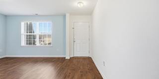 3 Bed 2.5 Bath With Fenced in Yard! Gallery 35
