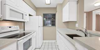 2861 N Oakland Forest Drive Gallery 2
