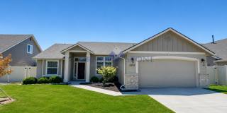 Immaculate Home in Pristine Meadows! Gallery 1