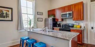 1915 Philip St. Gallery 7