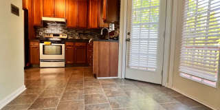 Great Duplex in Briarwood Gallery 11