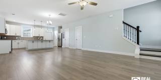 Oversized Kitchen + Prime Park Circle Location | 2BR Townhome Gallery 4