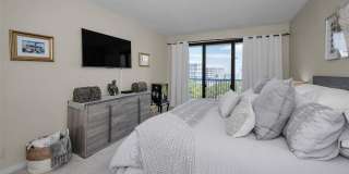 8 BELLEVIEW BOULEVARD Gallery 18