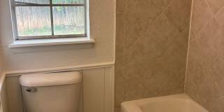 Spacious 4 Bed / 2 Bath Home for Rent in Norman Gallery 5