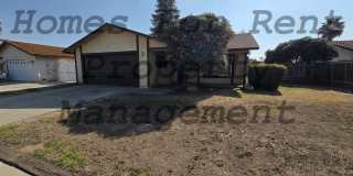 Large 3 Bedroom 2 Bath Home in Great Neighborhood Gallery 1