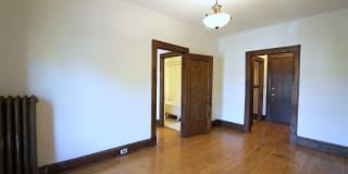 225 Place Apartments Gallery 16