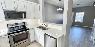 Beautifully Upgraded Chandler Townhouse! New HVAC system Beautifully Upgraded Chandler Townhouse! New HVAC system Gallery 1