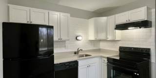 1760 Saint Johns Boulevard - 14 Gallery 5