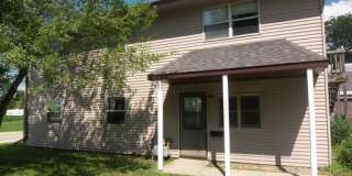 3 Bedroom Duplex w/Garage In Unit Laundry 3 Bedroom Duplex w/Garage In Unit Laundry Gallery 1