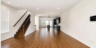 23451 EPPERSON Square Gallery 9