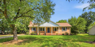 Ranch Home in Steele Creek! Gallery 1