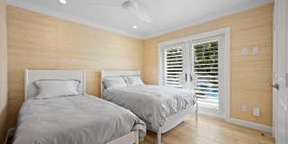 48 Ocean Drive Gallery 21