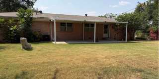 1547 SINGLETON AVENUE Gallery 19