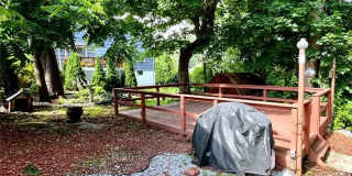 306 Soundview Avenue Gallery 27